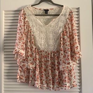 Torrid floral Pheasant Top